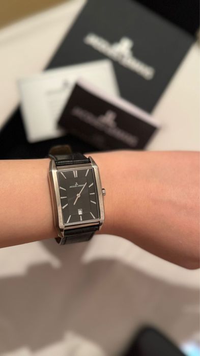 Продам часы Jacques lemans