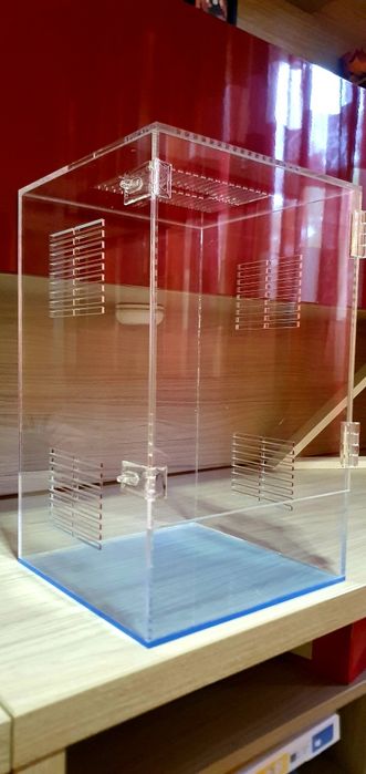 Terariu plexiglas