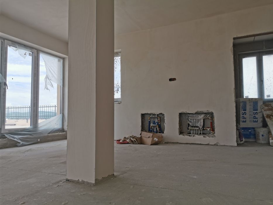 Dezvoltator vand Penthouse  cu 4  camere  intabulat