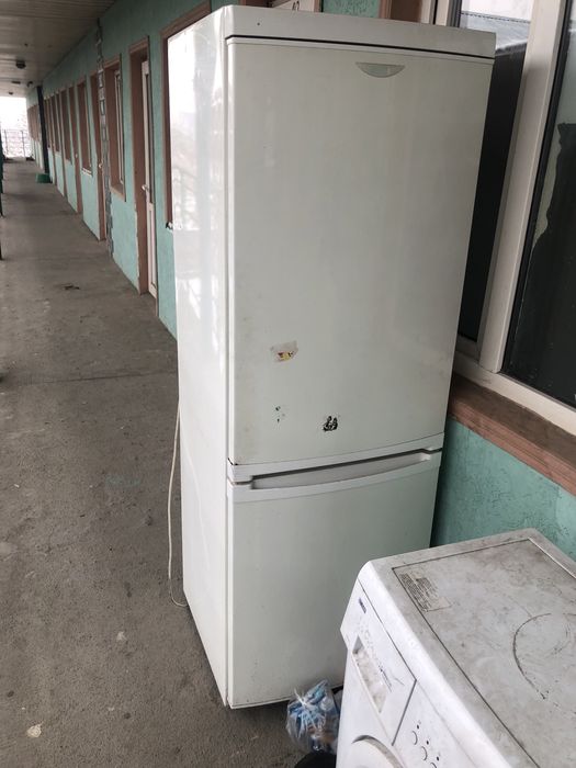 Продается холодильник