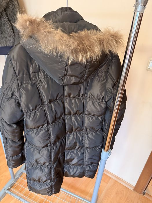 Пухенка в кафяво с косъм от лисица