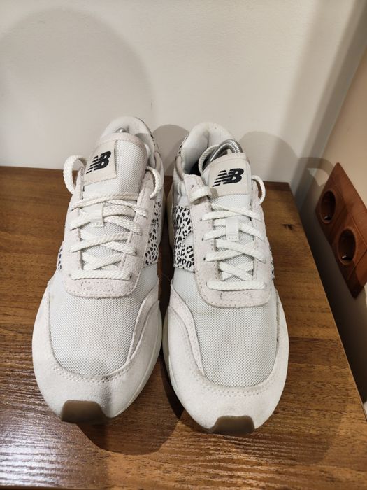 New Balance 370 кецове
