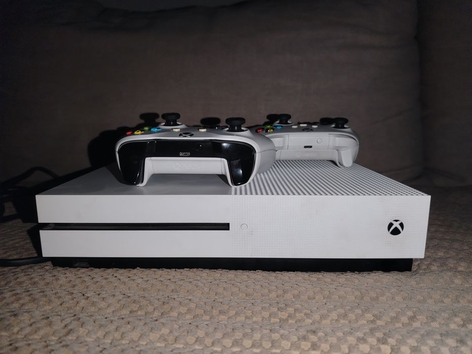Xbox One S на 1 ТБ