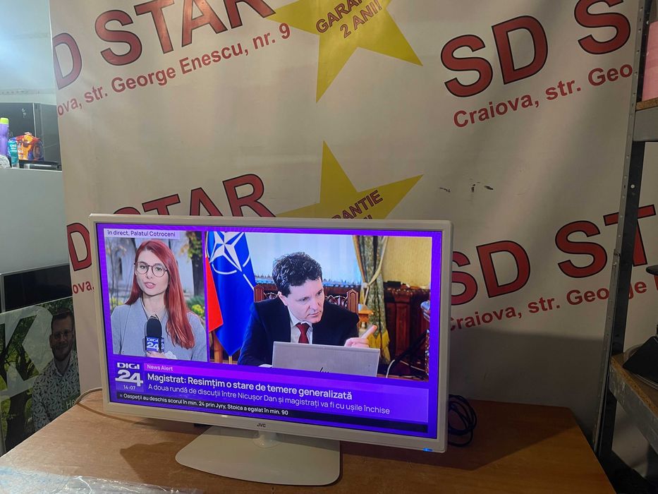 Televizor Led FullHD  JVC LT-32E33w /82cm Garantie 2ani