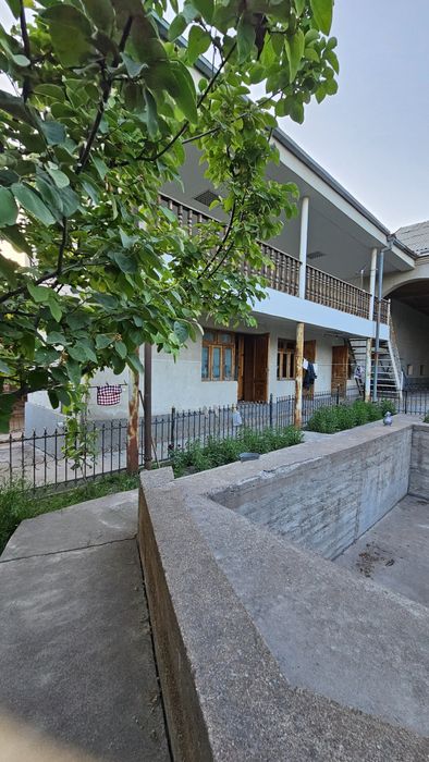 Ангренда катта 16 сотих  ховли сотилади!