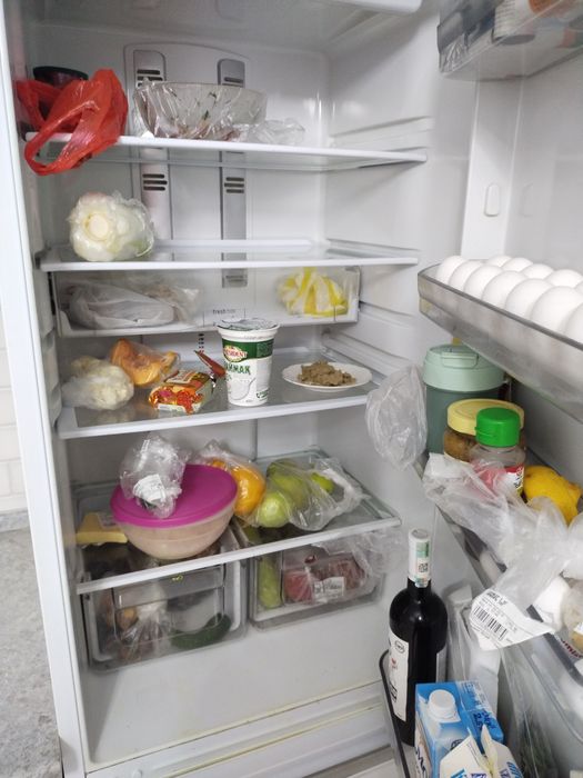 Продам холодильник Аристон