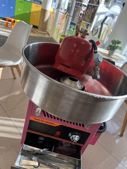 Машина за захарен памук