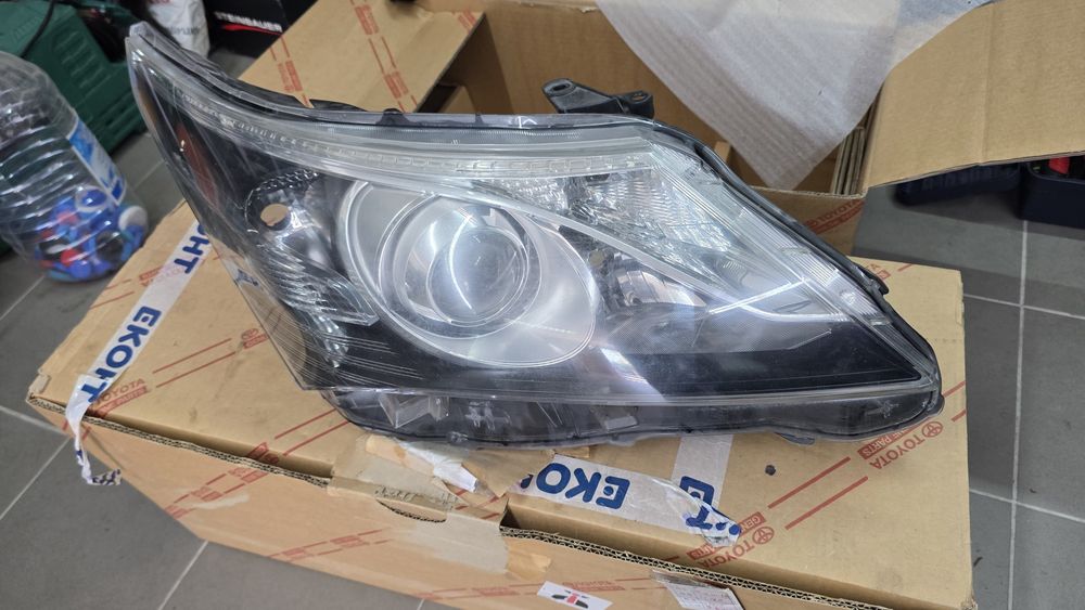 Фарове за Avensis T27 2014