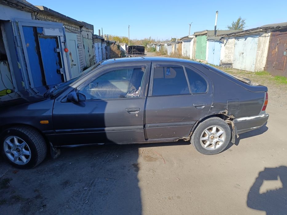 Авто Ниссан примера