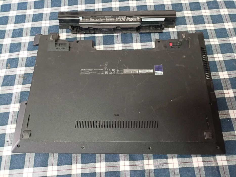 Elemente Asus Pro PU551L
