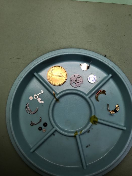 Продажба и ремонт на механични и кварцови часовници