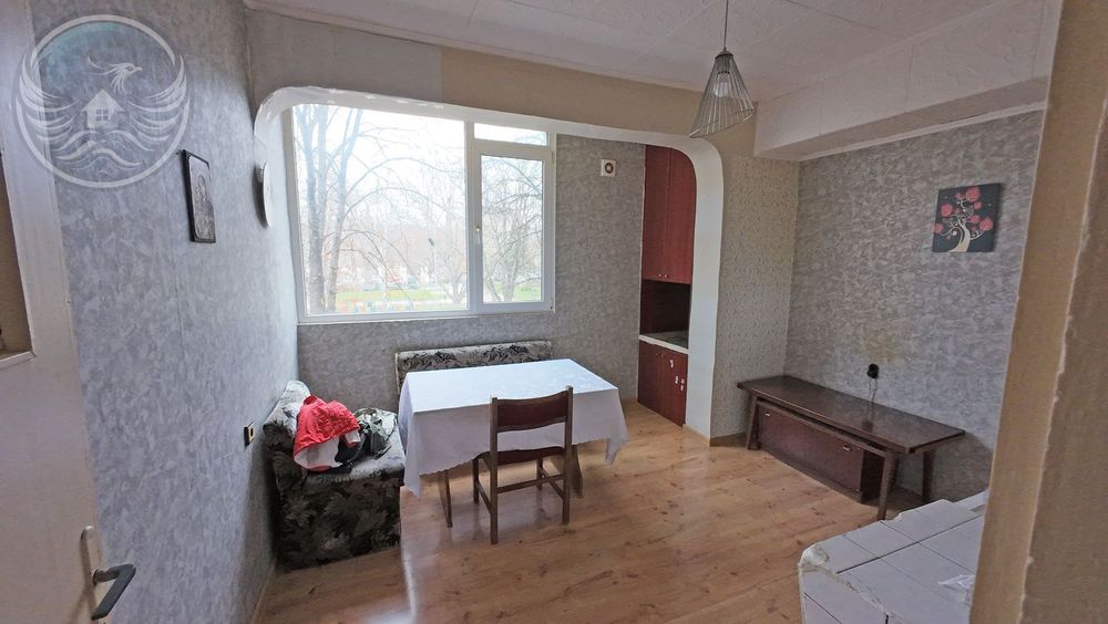 Продава се Двустаен апартамент в Разград, Център - 74 кв.м за 1303 €/кв.м - Снимка #2