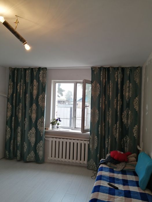 Продам шторы велюровые