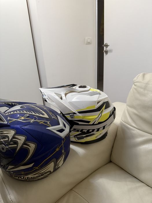 Vand 2 casti Atv/enduro/moto