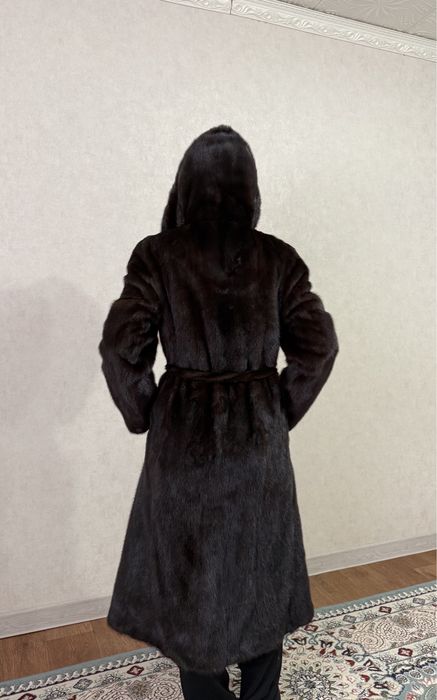 Продам Норковая шуба ALALA