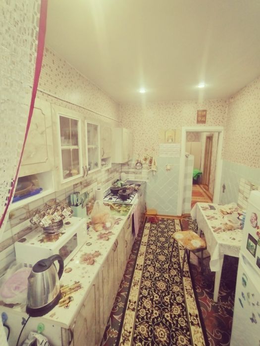 Продам 2 Ком квартиру в центре
