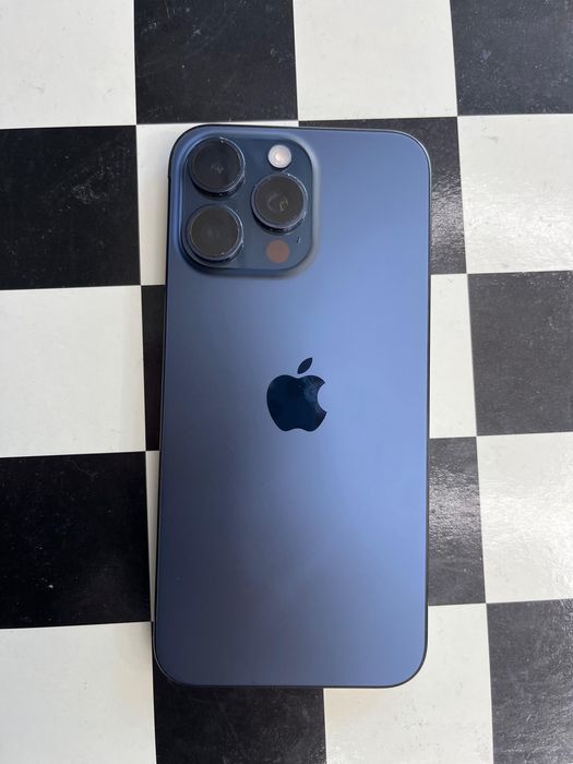 Vand sau schimb iphone 15 pro max