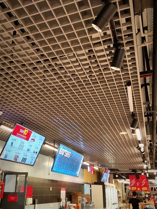 Армстронг реечный Грилято потолок Armstrong grilyato срочно ремонт(4)