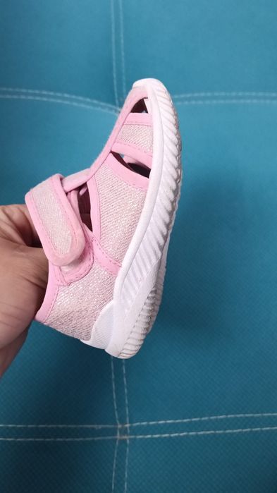 Продам 1500на девочку размер 19