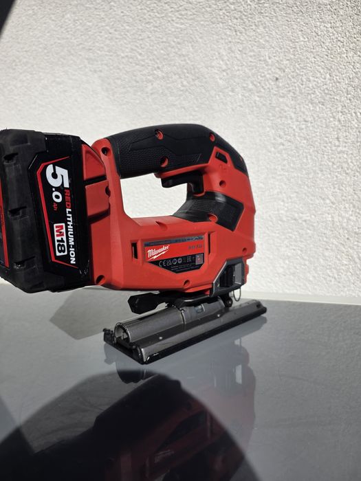 Fierastrau pendular Milwaukee M18 FJS cocoșat