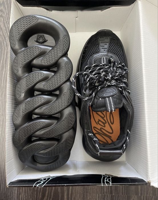 Versace Chain reaction