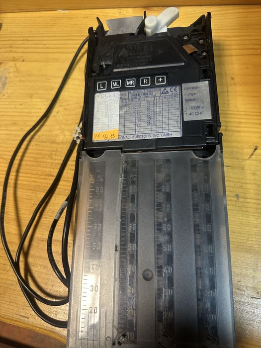 Продавам монетник NRI G46