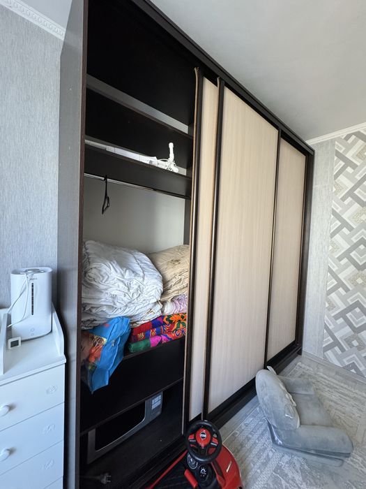 Шкаф купе в отличном состоянии