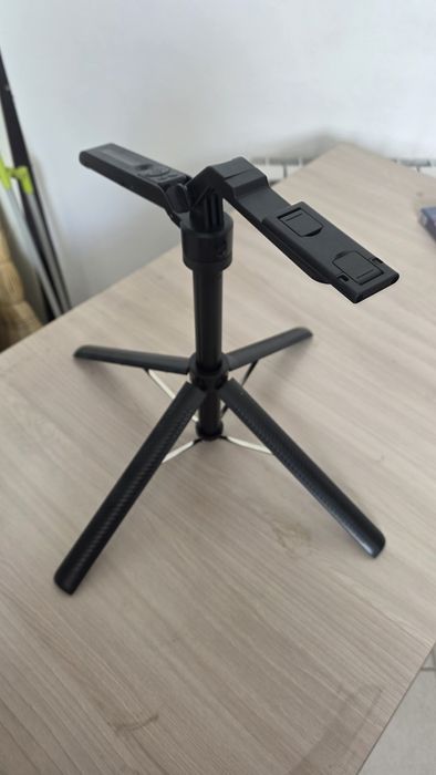 Штатив-трипод для телефона с Bluetooth-пультом