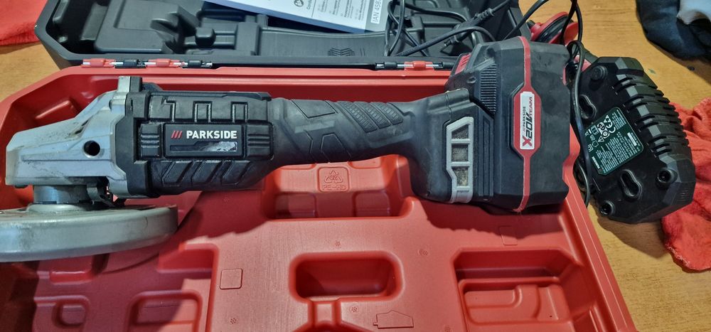 Vând flex Parkside cu acumulator,