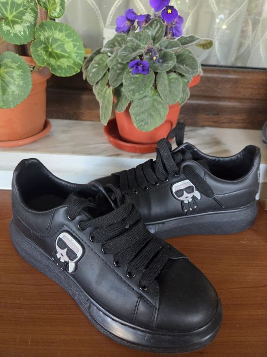 Adidasi Karl Lagerfeld marimea 38