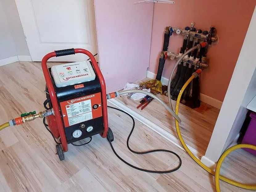 Опрессовка труб и котельного оборудования.