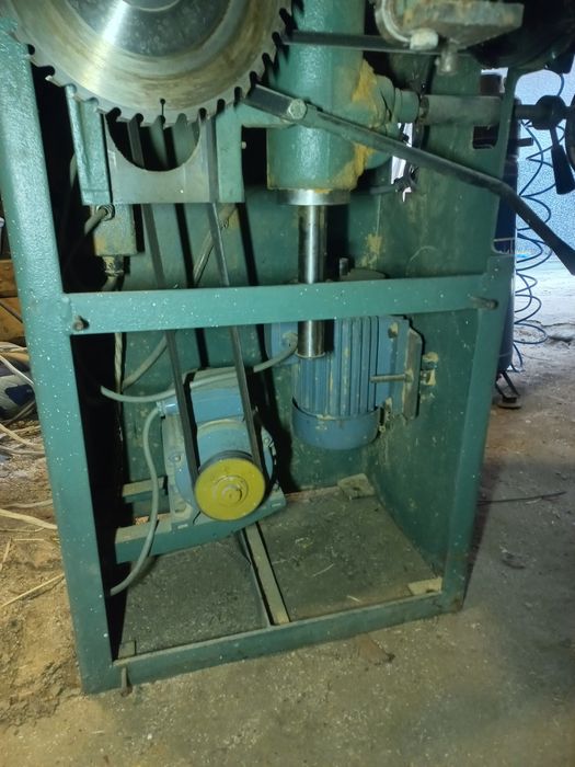 Трифазен Циркуляр с фреза