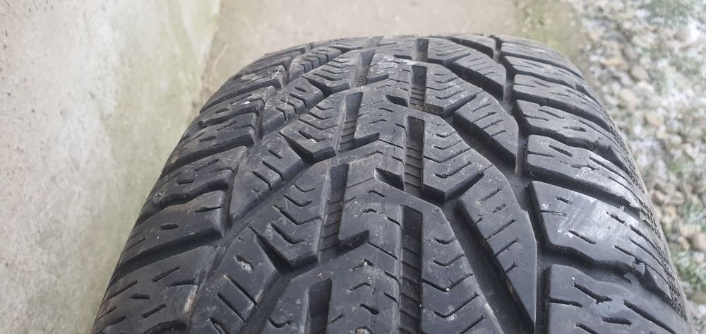 Anvelope iarna putin uzate 205/55 R16 DOT 2020 + jante  R16 5x112