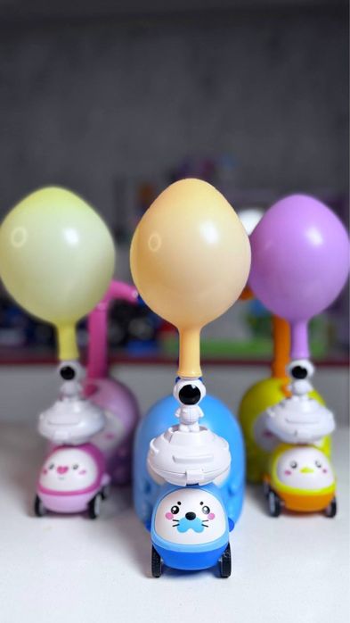 Машинка на воздушном шаре (без батареек!)