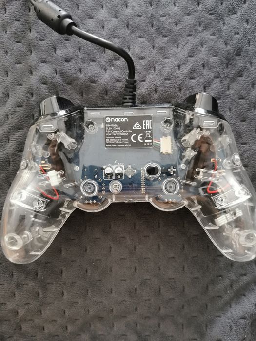 Controller cu fir Nacon Light pentru Playstation 4, Albastru