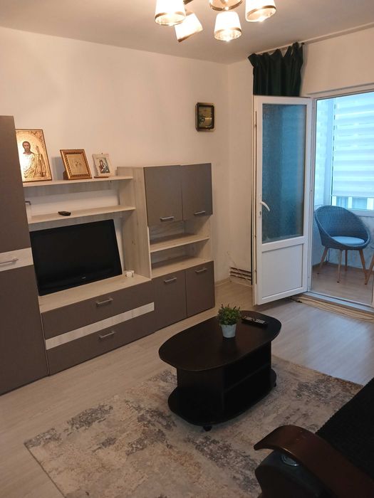 Propietar ofer spre închiriere apartament cu 2 camere  in Noua