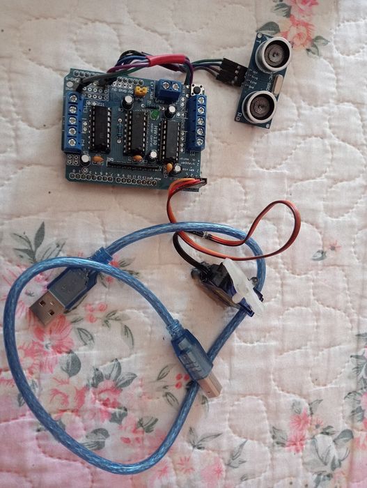 Blutooth controlli robot mashina