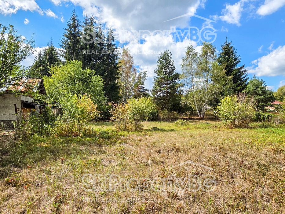 Парцел с разрешение за строеж в близост до язовир Искър!