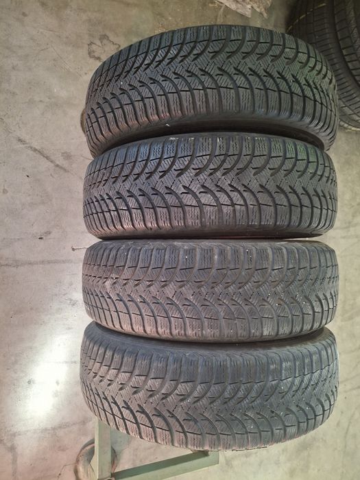 4 Anvelope de iarnă  185 60 r15 Michelin