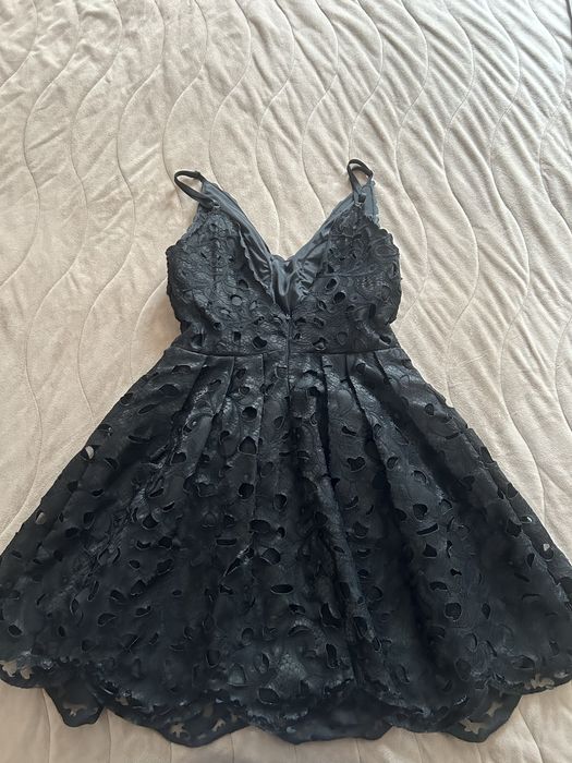 Черна официална рокля