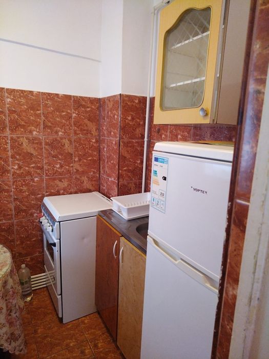 Închiriez garsonieră zona Unirii sud