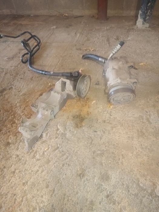 ГУР и Компрессор с кранштейном