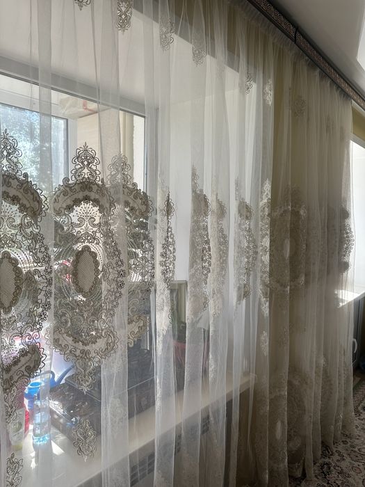 Продам шторы в гостиную
