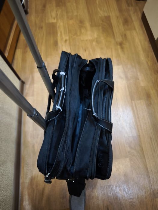 Продам Чемодан + сумка