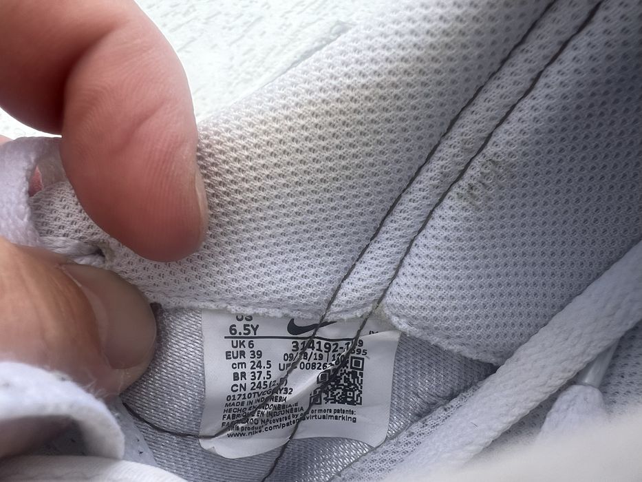 Nike Air Force 1 Low LV  39