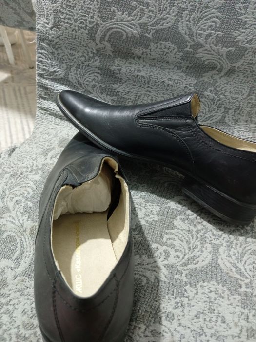 Продам туфли новые размер 43