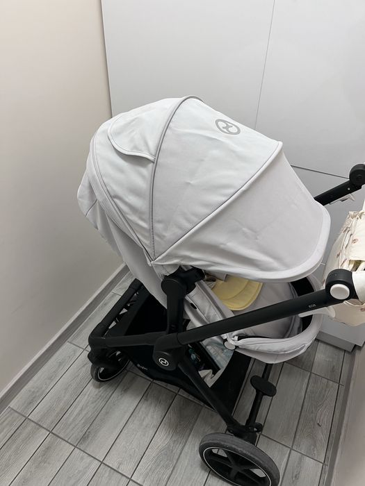 Бебешка количка Cybex eos