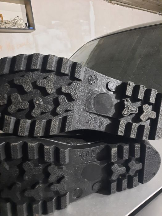 Резиновые сапоги . Новые