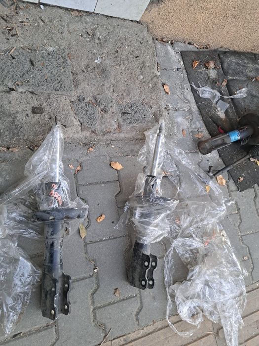 Оригинални амортисьори предни Opel Astra G