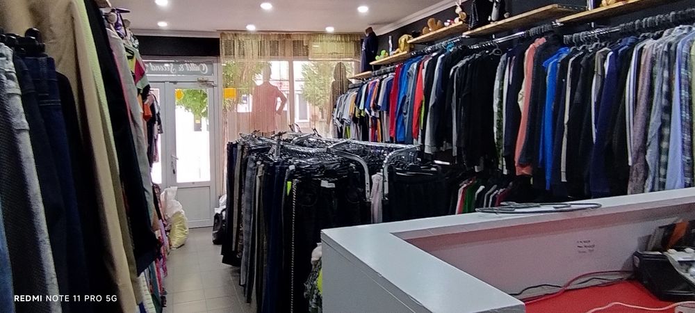 Închiriez spațiu comercial în Onesti